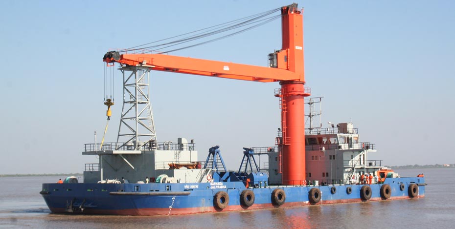 M.V. Narmada Jalprabha crane barge at work
